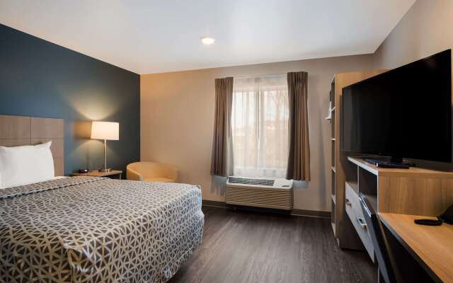 WoodSpring Suites Grand Rapids Kentwood