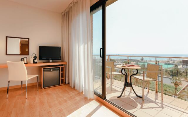 Catalonia Barcelona Beach Hotel 
