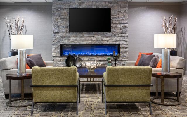 Holiday Inn Hotel & Suites Des Moines - Northwest, an IHG Hotel