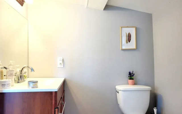 Budget Bed Room near Downtown