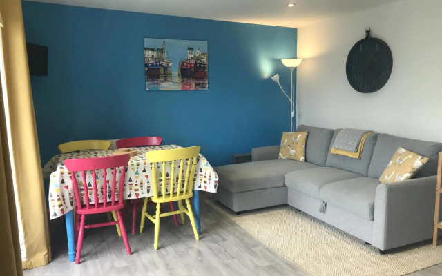 Kingfisher Glamping Cabin