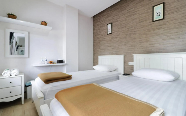 Jayagiri Guesthouse By Belgareti