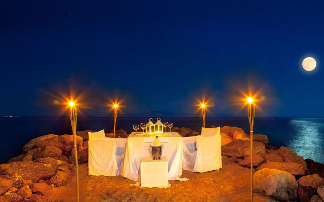 White Suites