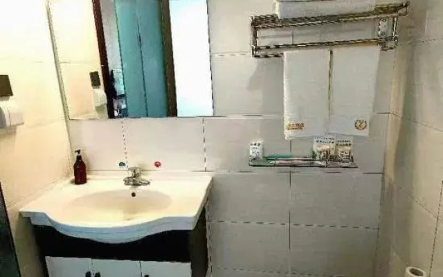 Shanhaige Homestay (Phoenix Airport West Island Pier Branch)