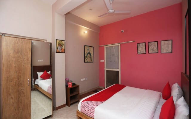 OYO Flagship 19120 The Classio Guest House