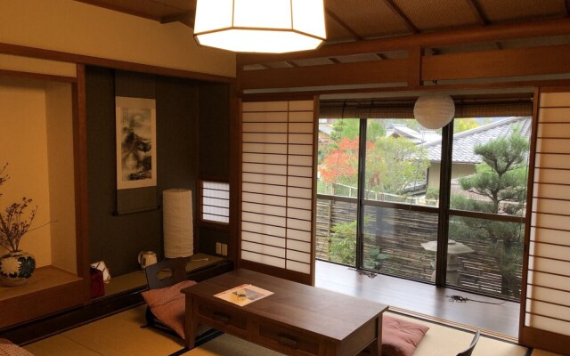 Kinkaku