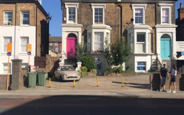 2 Bedroom Victorian Maisonette in Brixton