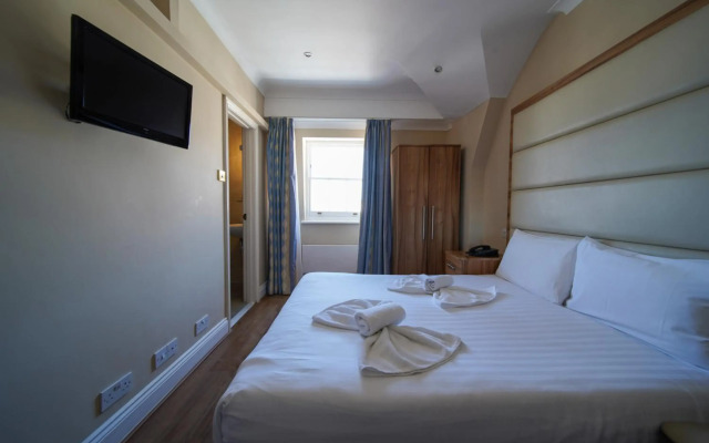 Royal Eagle Hotel