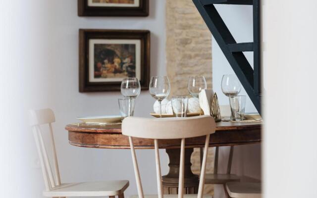 Casa Galera Historic Downtown Apartment in Seville