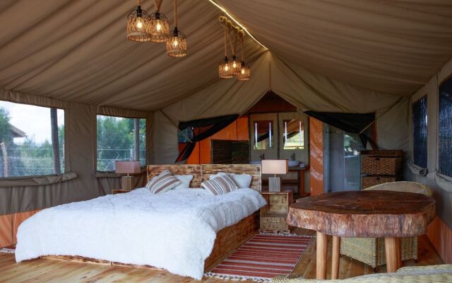 Glamping Kenya Mt. Kenya Lodge