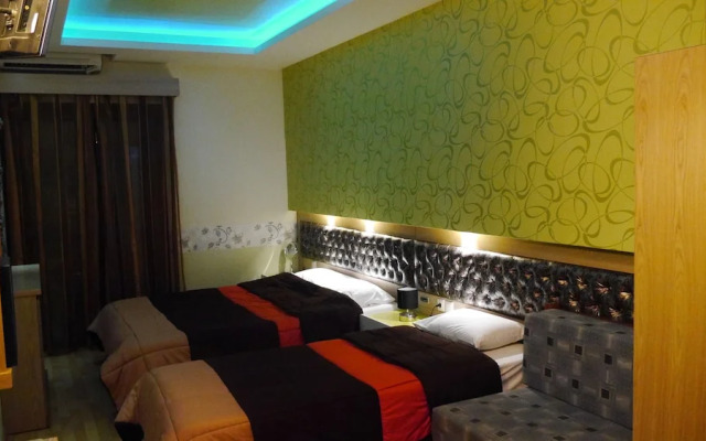 Captain's Beach Boutique Apartments