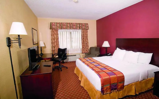 Quality Inn & Suites East