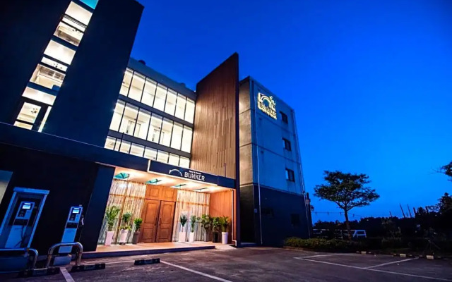 Jeju BunkerHotel&Resort