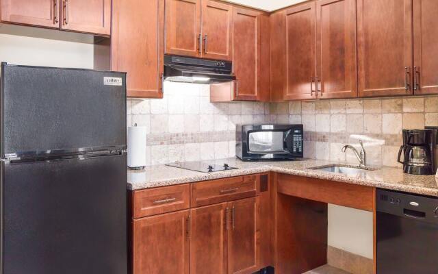 Staybridge Suites El Paso Airport by IHG