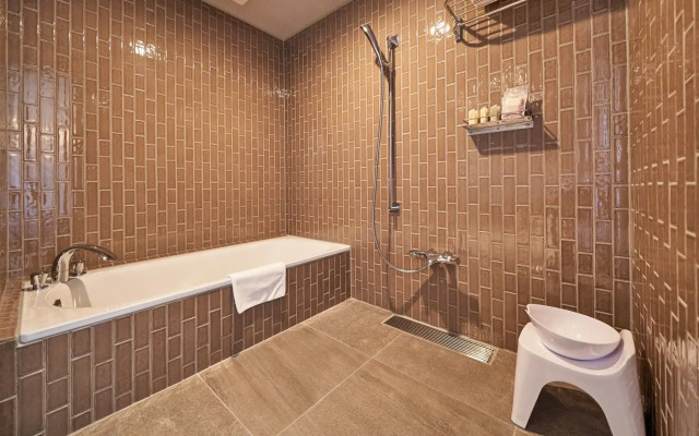 WeBase TAKAMATSU - Hostel