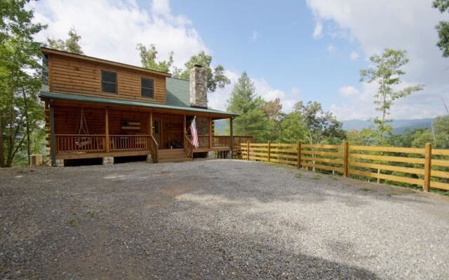 Imani's Cabin - 3 Br Cabin