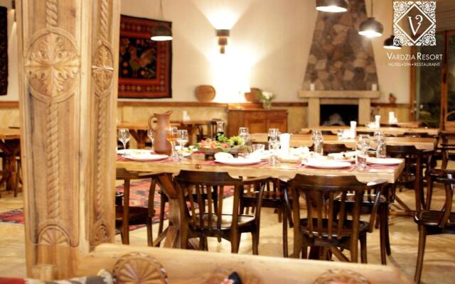 Vardzia Resort