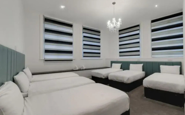 Temple Court Cavern Quarter Apartments