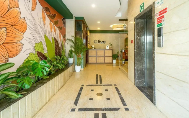 OYO 11137 Hotel Morgen Suites