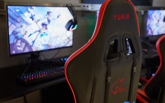 YUNIK E-sports Hotel (Hangzhou International Convention and Exhibition Center)