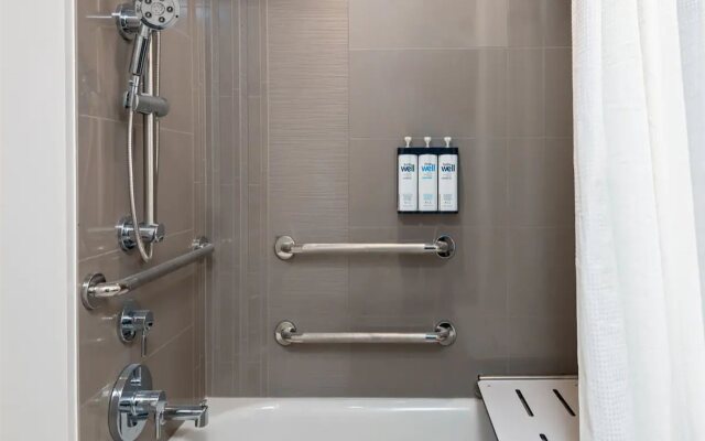 Hyatt House Orlando Airport