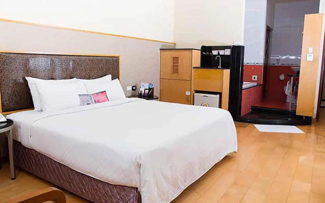 Royal Group Motel Chien Kuo Branch