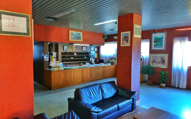 Hotel Holidays
