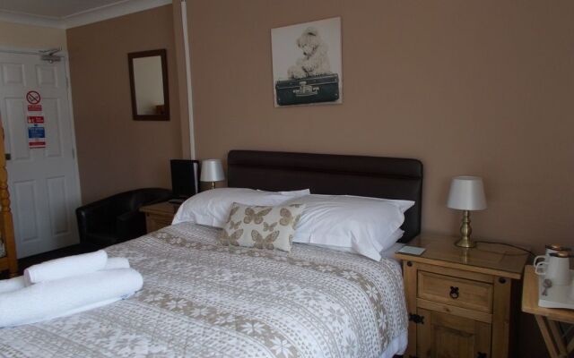 Twin Palms Guesthouse
