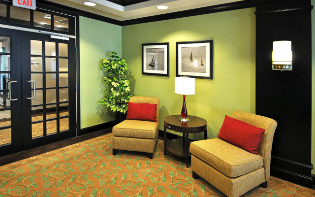 Holiday Inn Express & Suites Halifax Airport, an IHG Hotel