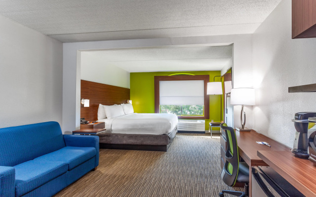 Holiday Inn Express & Suites Augusta West - Fort Gordon by IHG