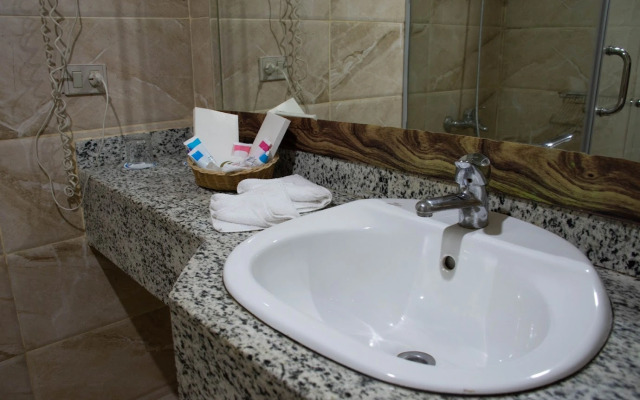 Cataract Resort Naama Bay