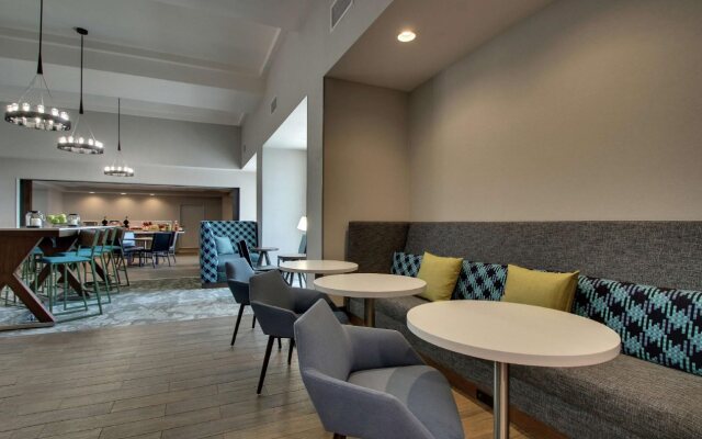 Hampton Inn & Suites Southport