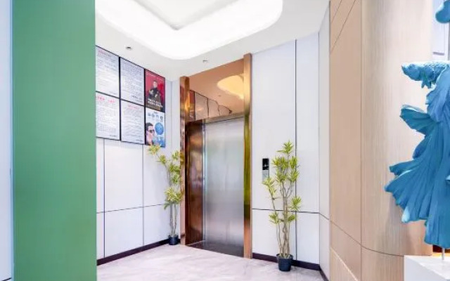 Sunshine Romantic Hotel