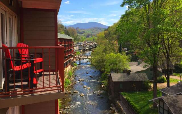 Baymont by Wyndham Gatlinburg On The River