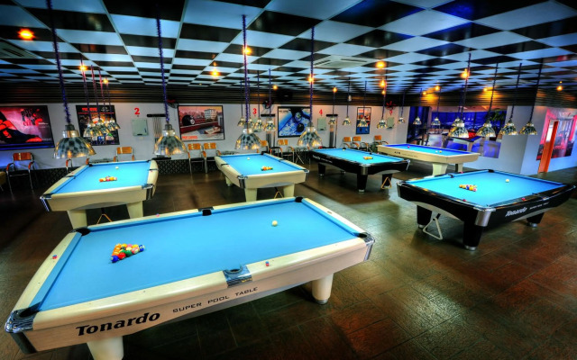 Flamingos Cat Ba Resort Apartment