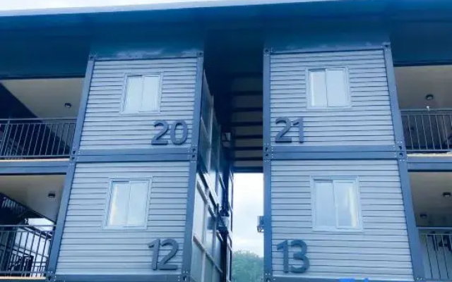 Duli Beach Farm Hostel