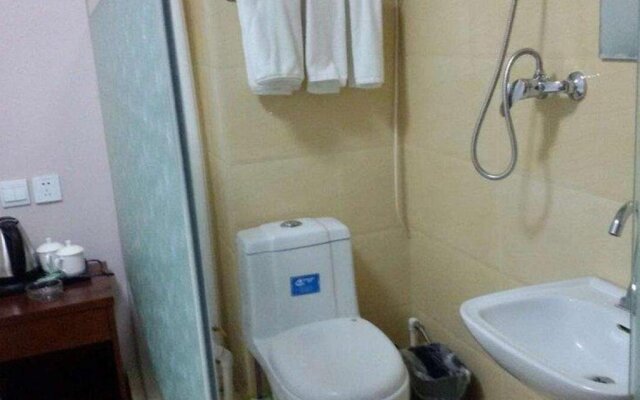Harbin Donghui Business Hotel
