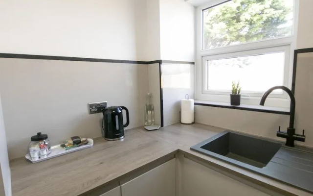 Gower Hideaway 2 Bed Apartment Ocean Breeze