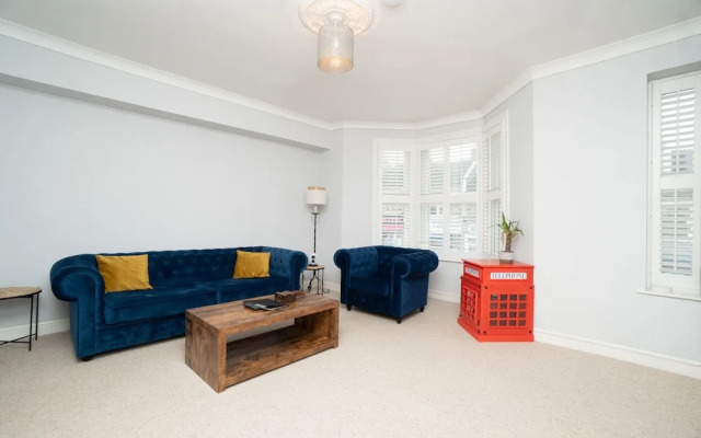 Homely and Modern Maisonette in Vibrant Bristol