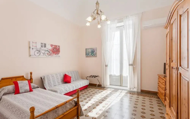 Catania Central Apartment with Terrace