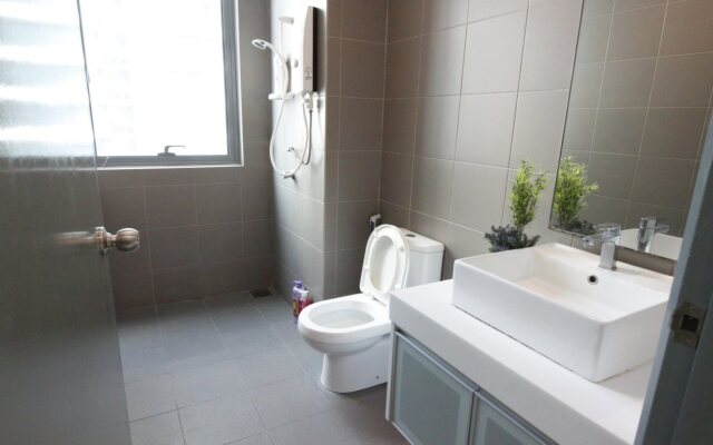 Summer Suites by Plush