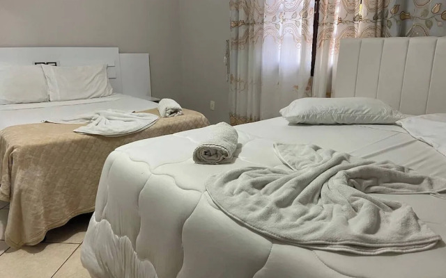 Casa Ampla piscina para ate 16 hospede