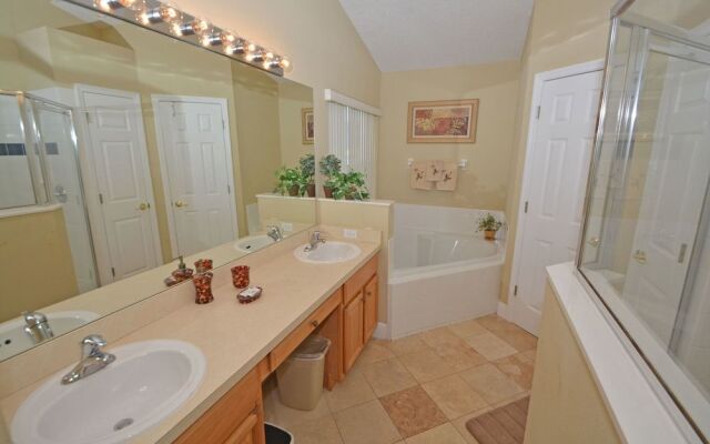 848KD Sunny Place 4 Br villa by RedAwning