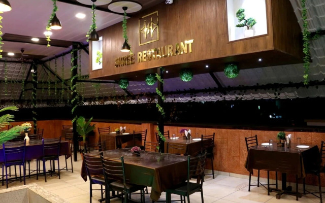 Hotel Shree Palace & Restaurant