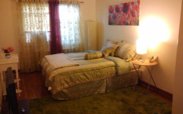 Exquisite Guesthouse  Suites