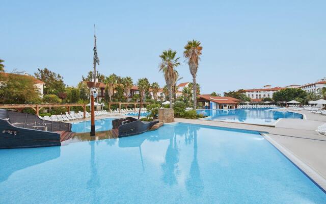 PortAventura Hotel El Paso - Includes unlimited access to PortAventura Park & 1 access to Ferrari Land