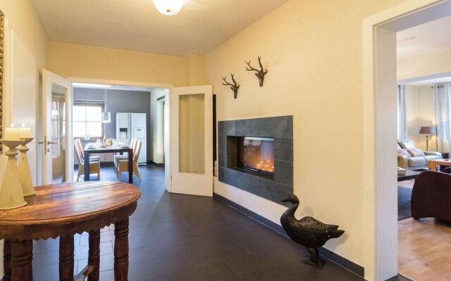 Beautiful Luxury 5 Star Chalet, 17 People With In-house Wellness Centre. A Winner!