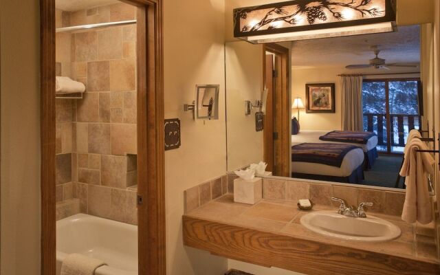 Alpine Village Suites