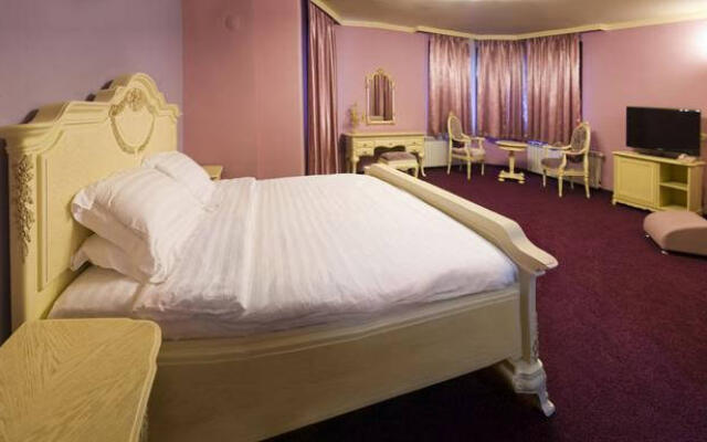 Hotel Heaven