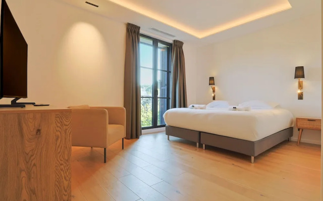 Villa Deva - 5 Bedrooms - Heated Pool